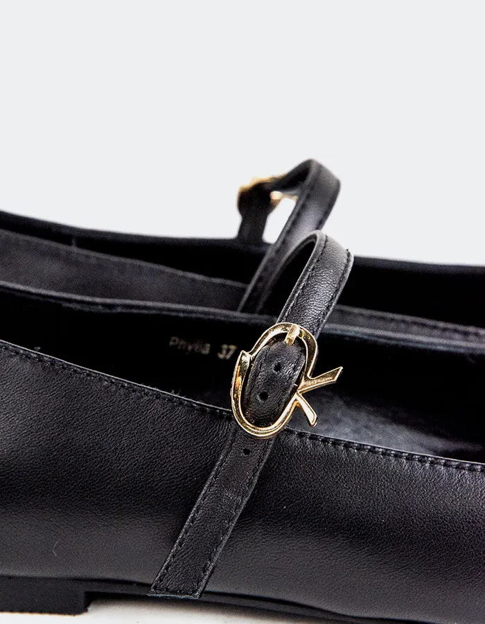 Phylia Black Leather