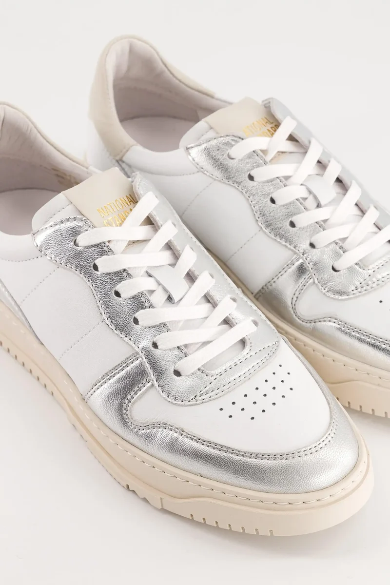 EDITION 8 Silver White.