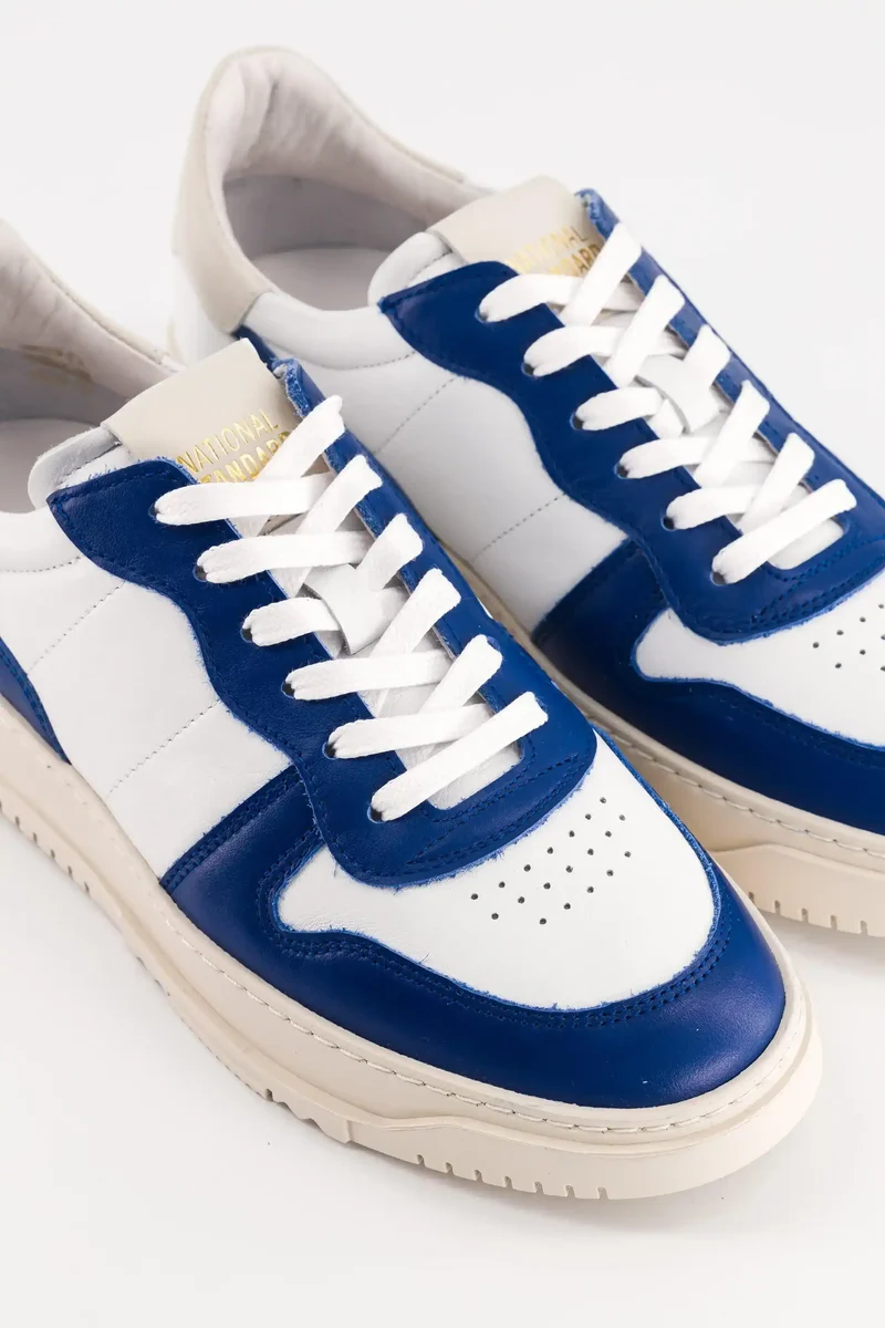 EDITION 8 Mix White Blue.