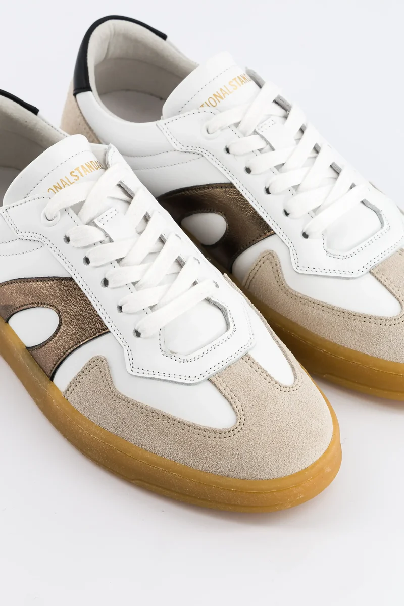 EDITION 33 White Gold.