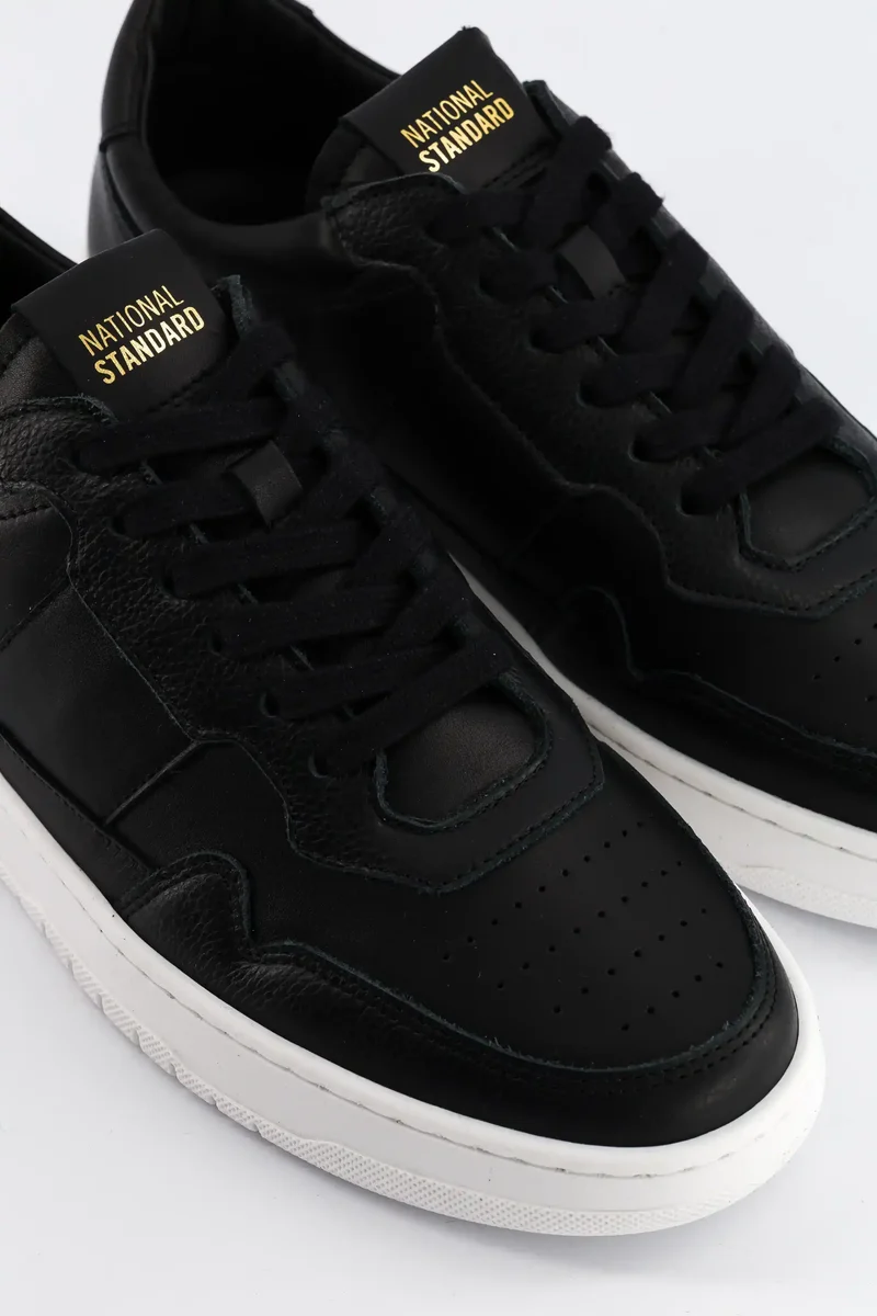 EDITION 6 Black Leather