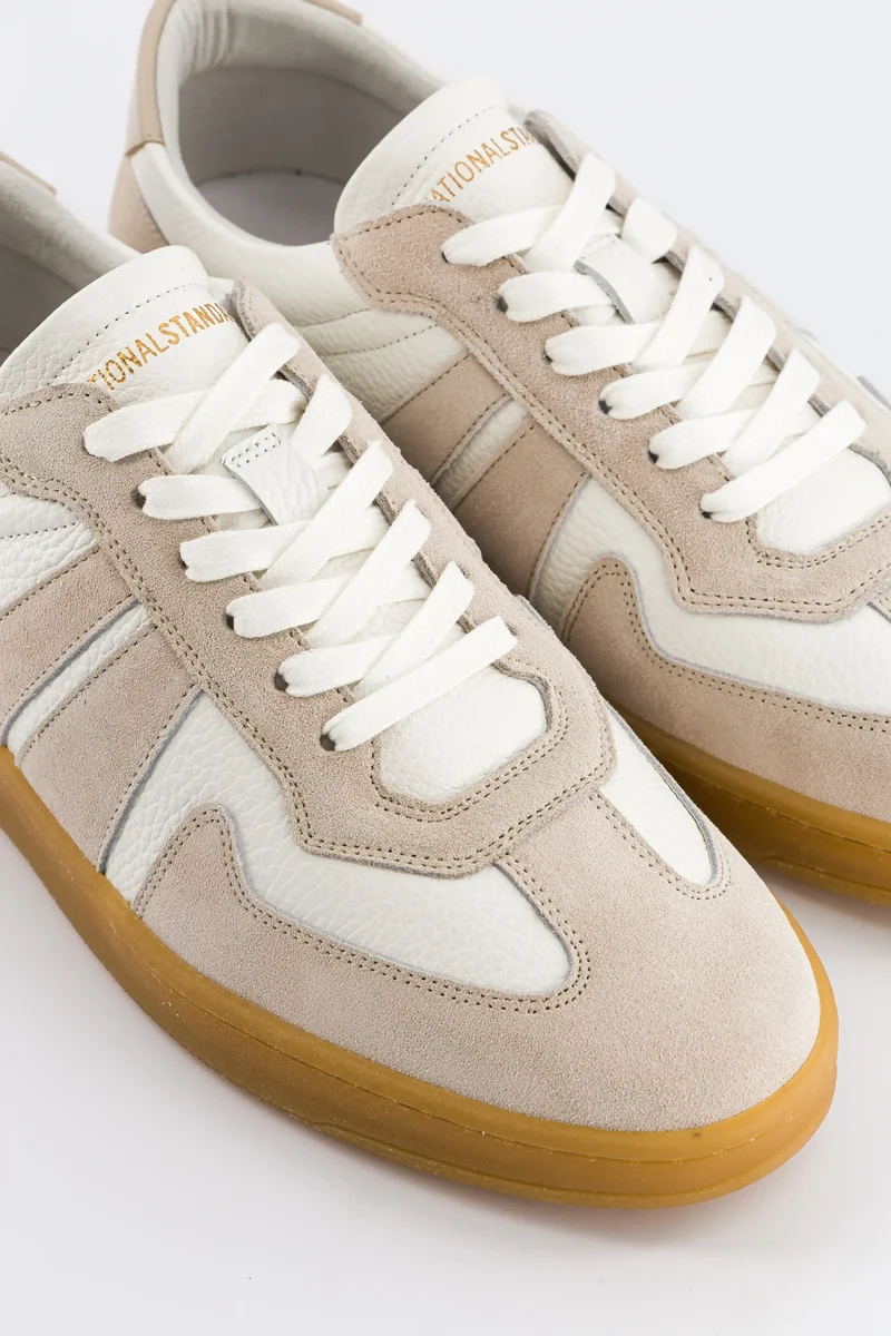 EDITION 33 Off White