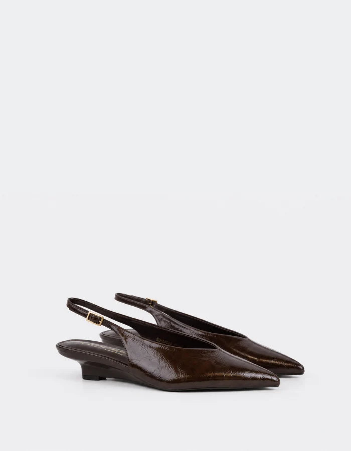 Rosera Brown