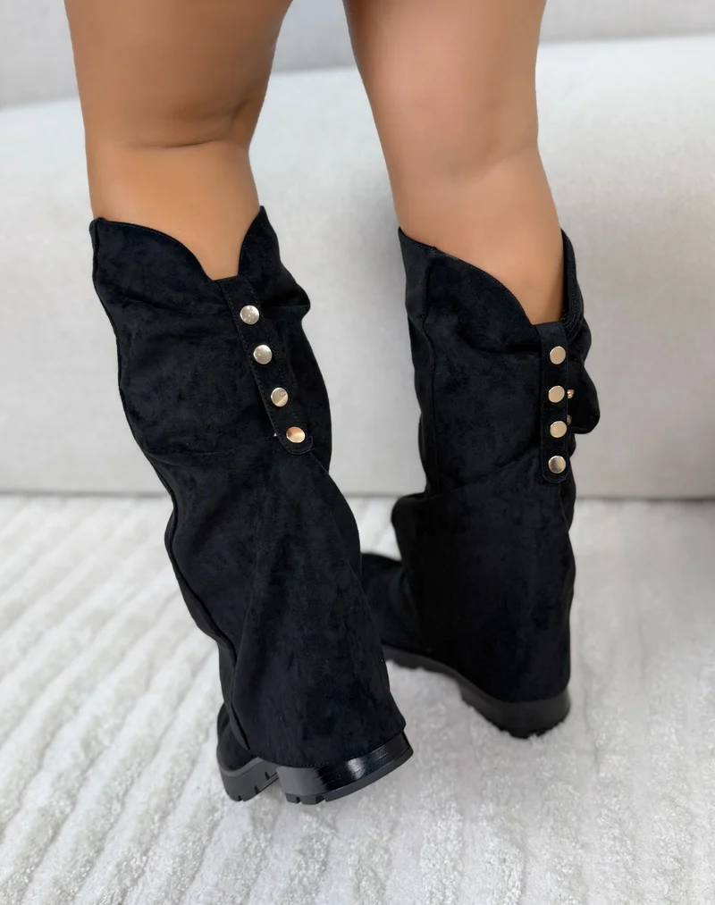 Bottes femme noires tendance en suédine à revers et semelle crantée