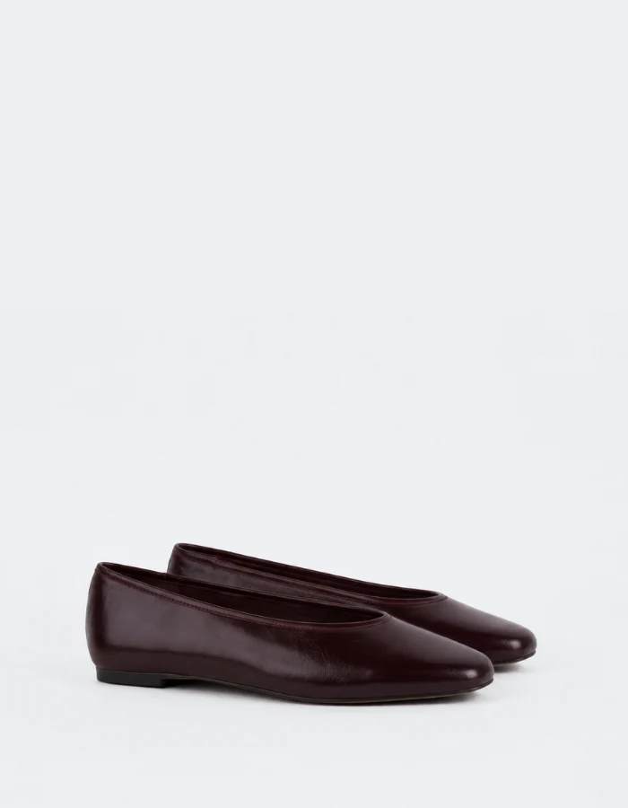 Juniper Burgundy Leather