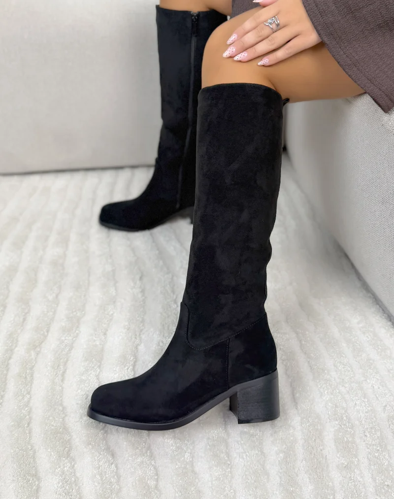 Bottes femme noires élégantes en suédine à talon épais moyen