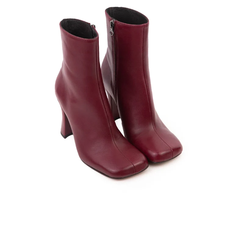 Cayenne Bordeau Leather
