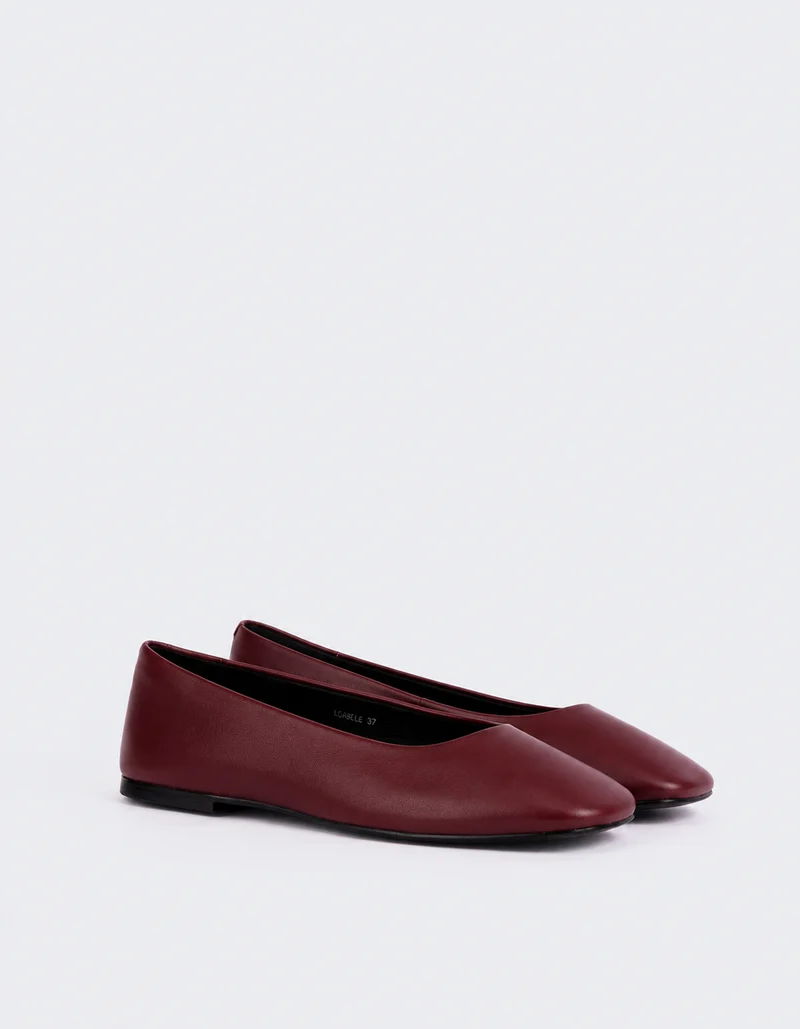 Mekka Burgundy Leather