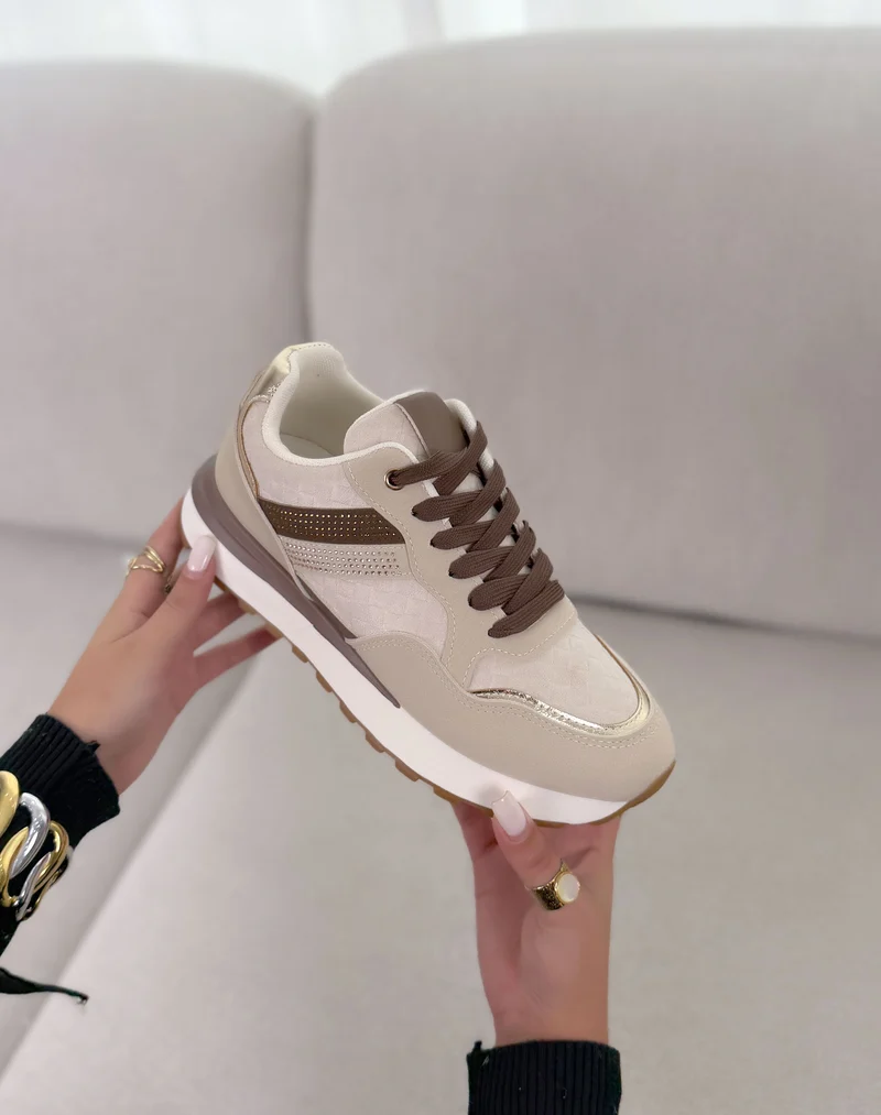 Basket femme beige tendance en suédine à semelle épaisse et bandes strass