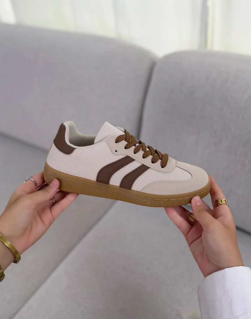 Basket femme beige tendance bi-matière avec rayures marron et semelle plate