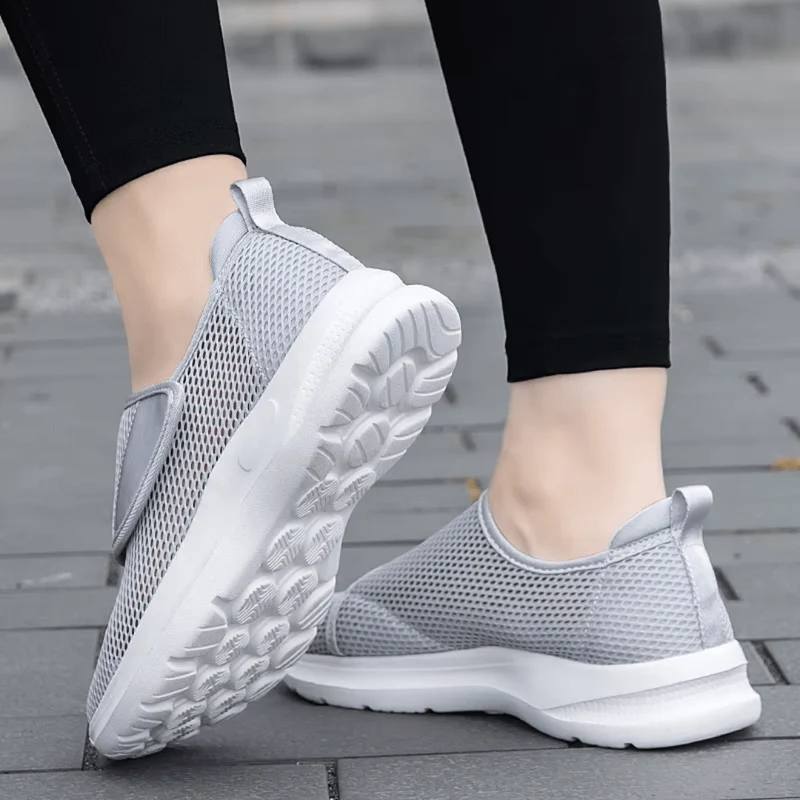 Chaussures Orthopédiques Conçues pour les Pieds Larges Gonflés