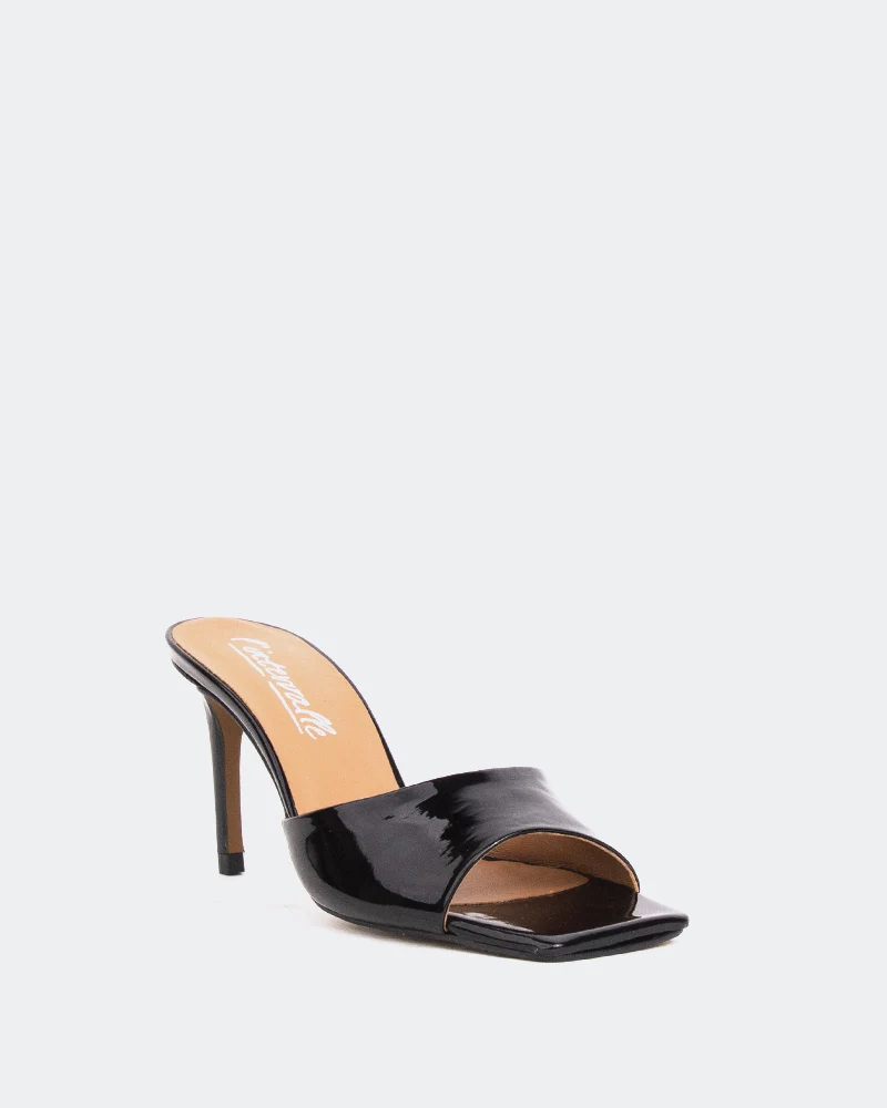 Veyers Black Naplack
