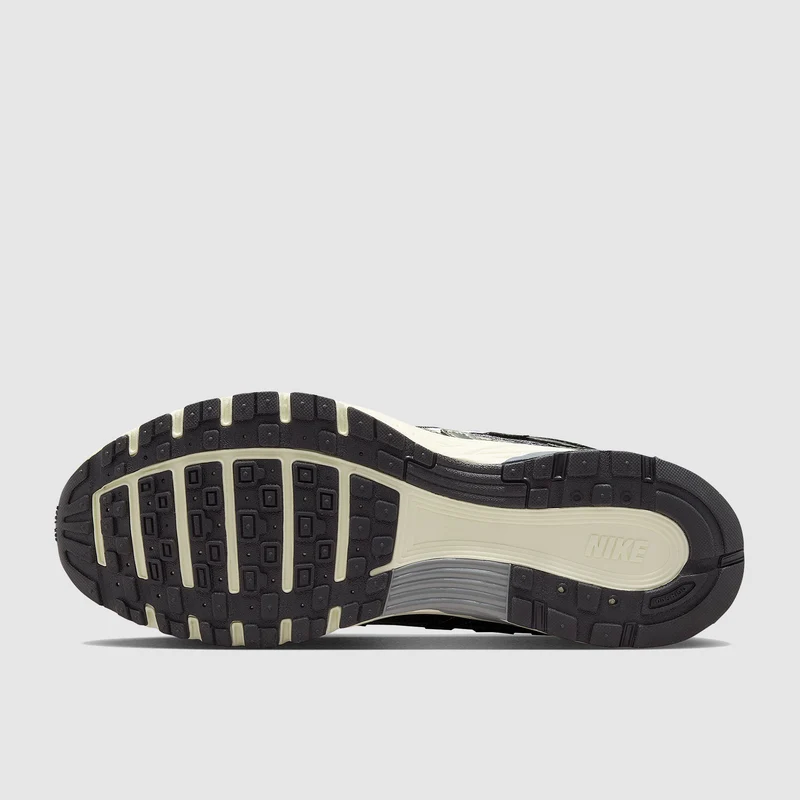 Nike Sportswear P-6000 SE