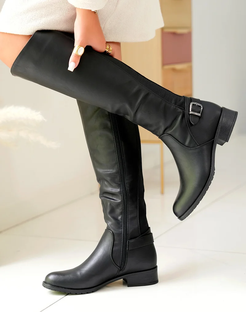 Bottes noires ajustables