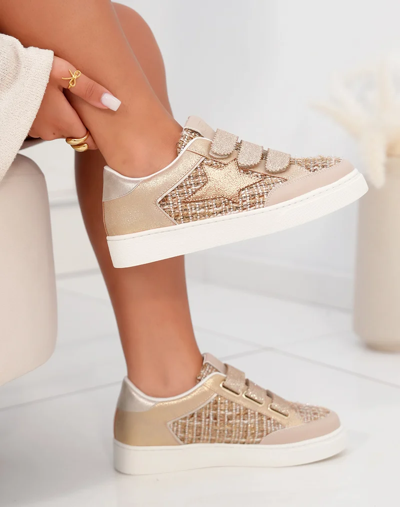 Basket femme beige et doré avec étoile et scratchs pailletés