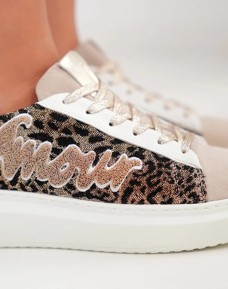 Basket femme à plateforme léopard noir et doré avec inscription Amour