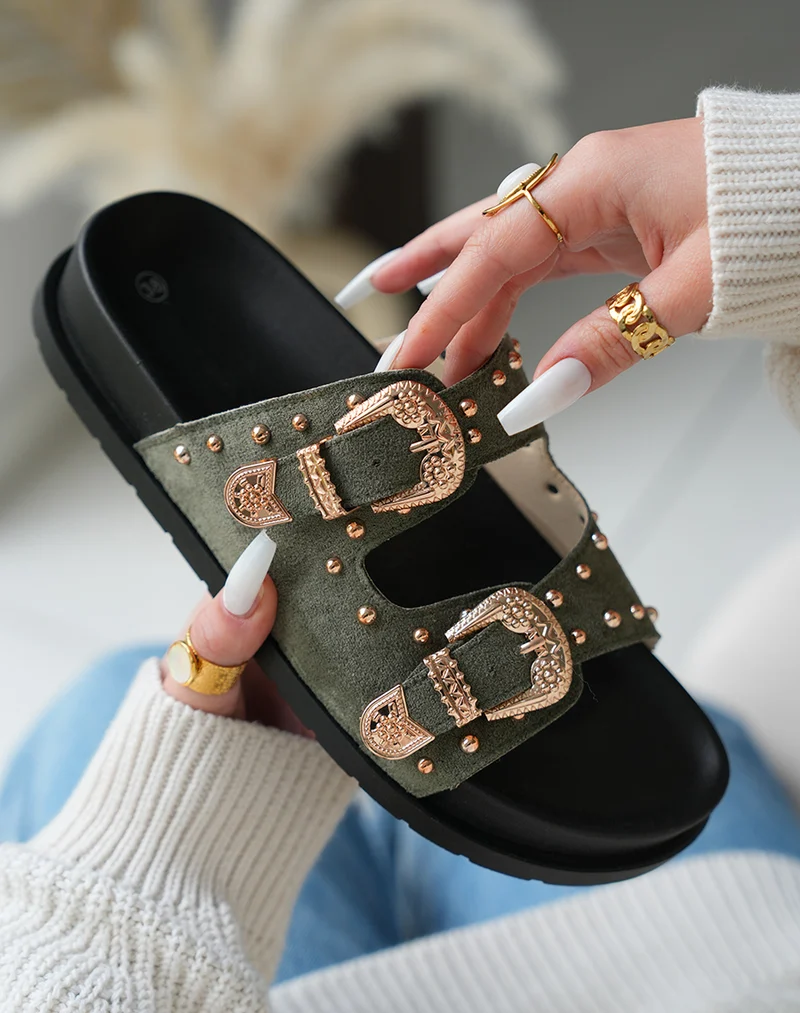 Mules Vert Kaki en Suédine avec Double Sangle Cloutée – Audace Tendance