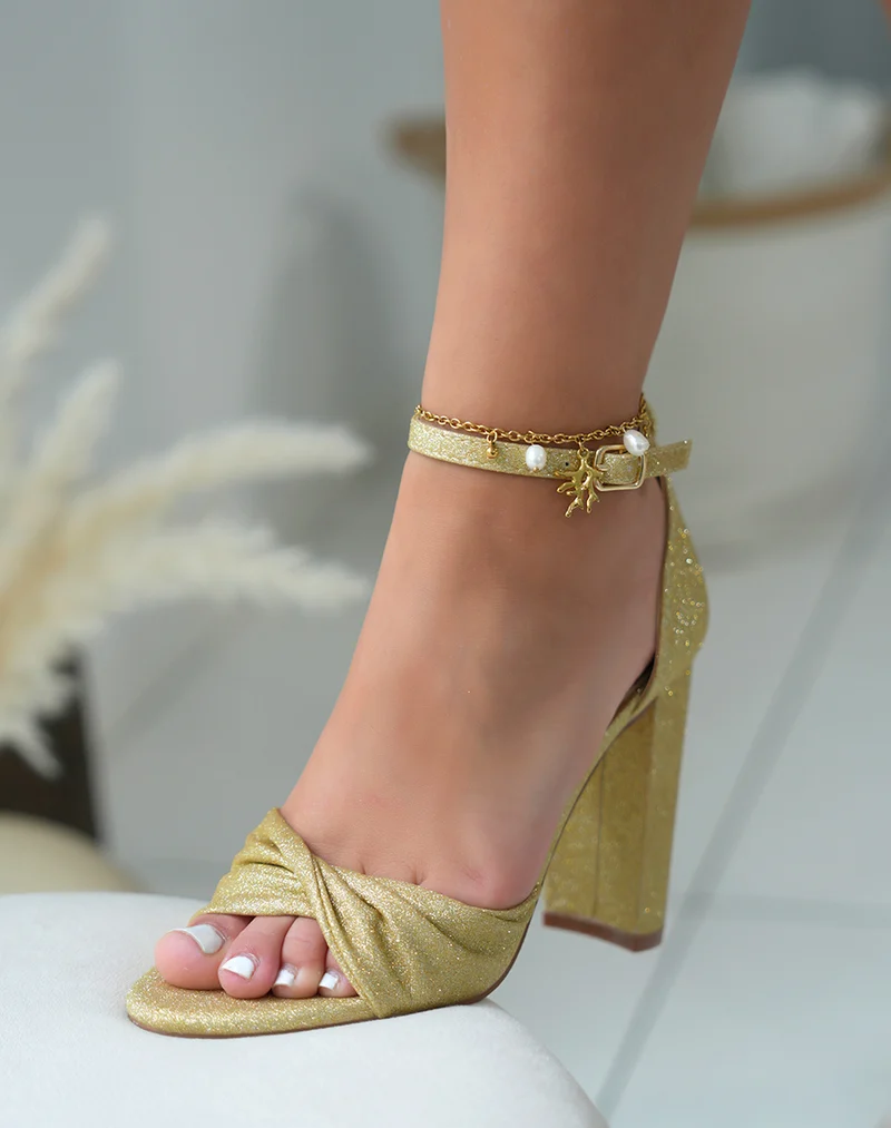 Sandales à talons femme dorées pailletées avec bride nouée