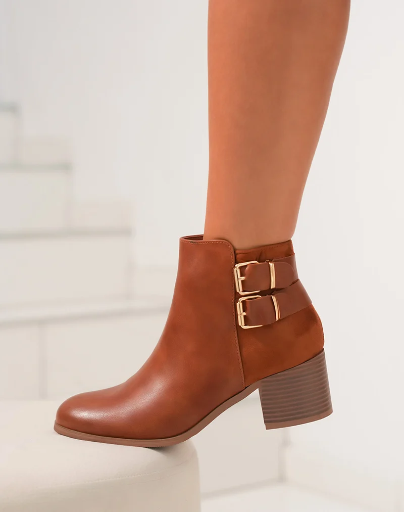 Bottines basses camel à talons