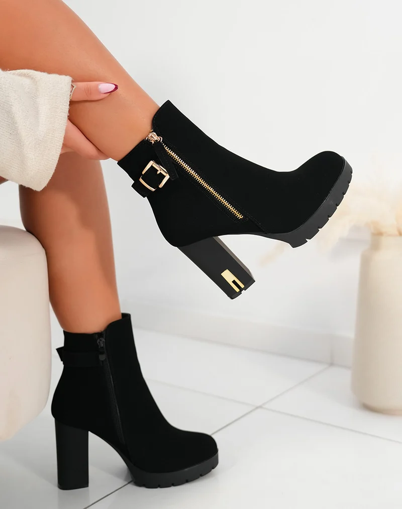 Bottines femme noires en suédine avec talon haut et détails dorés