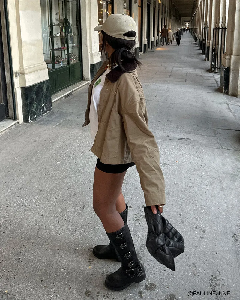 Bottes noires à multiples lanières argentées pour femme