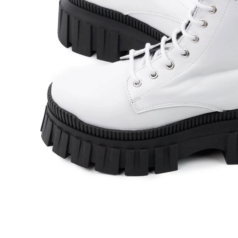 Hufflepuff White Leather