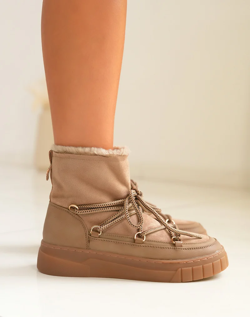 Bottines femme en suédine taupe fourrées avec plateforme épaisse