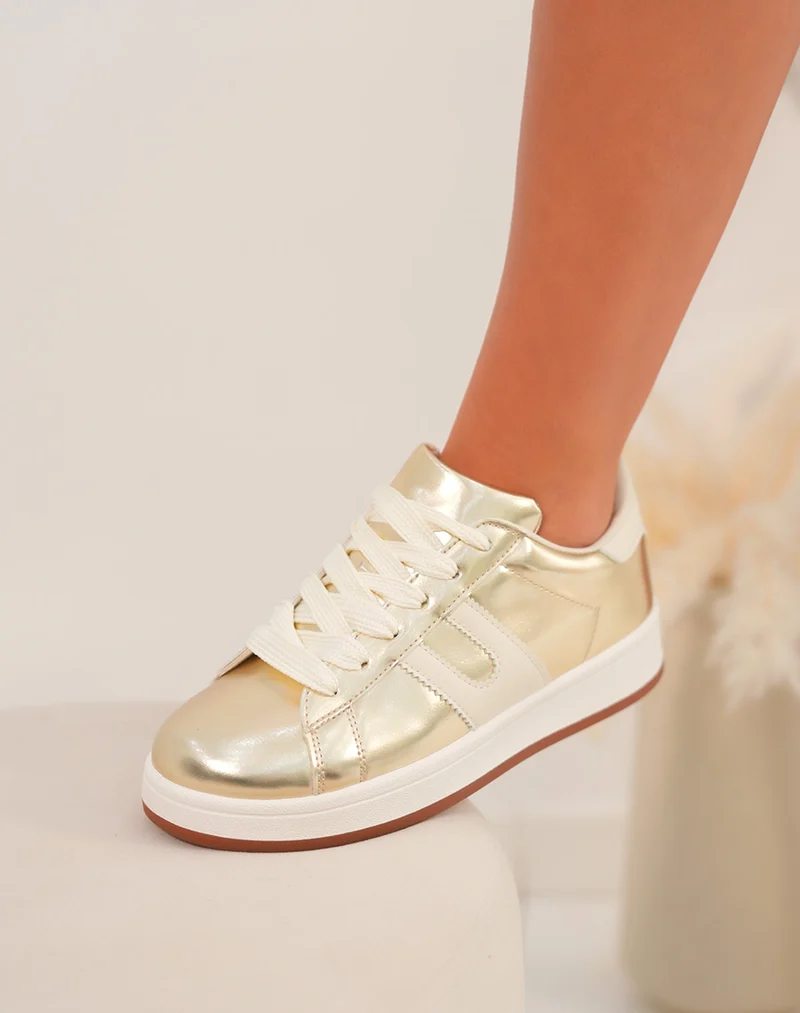 Baskets femme dorées et blanches tendance