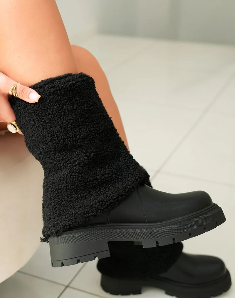 Bottes Femme Noires en Fausse Fourrure avec Semelle Crantée