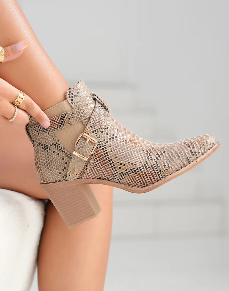 Bottines Femme à talon motif serpent et détails croisés