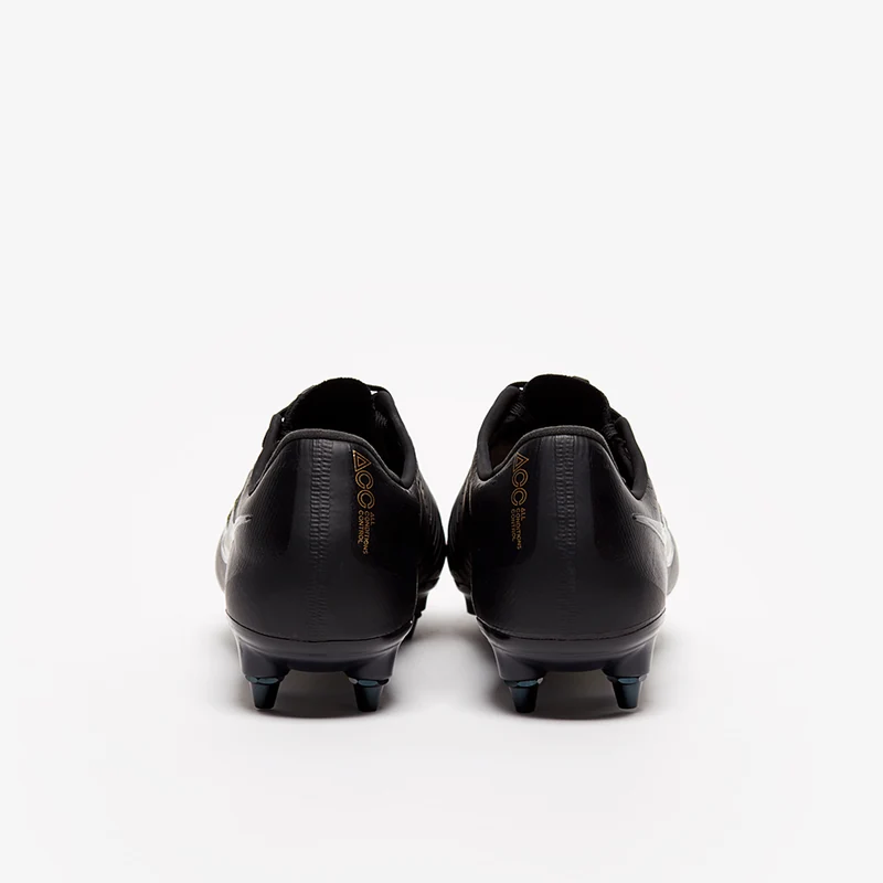 Chaussure de football à crampons pour terrain gras Nike Phan