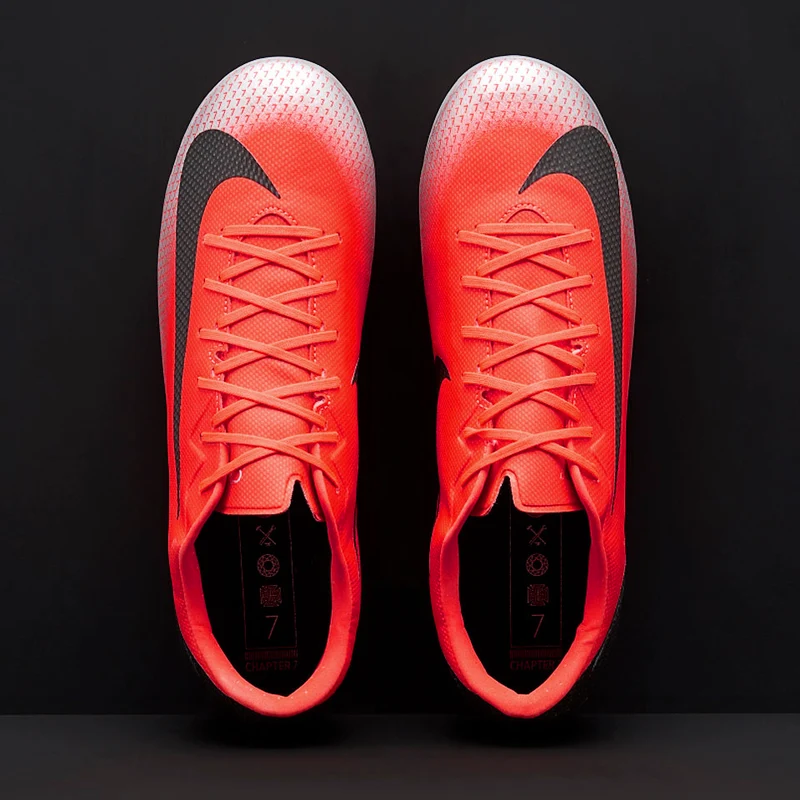 Chaussure de football multi