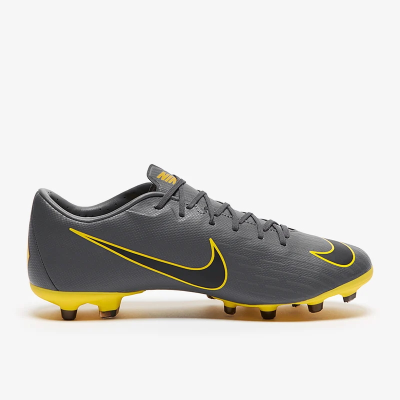 Chaussure de football multi