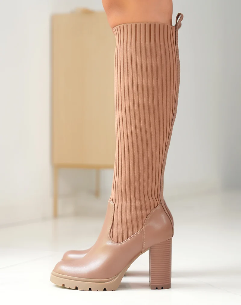 Bottes beige foncée Bi-Matière : La Signature Mode Pour Chaque Femme