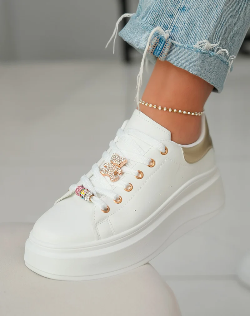 Baskets Blanches Femme Élégantes à Semelle Épaisse avec Bijoux Strass et Détail Doré