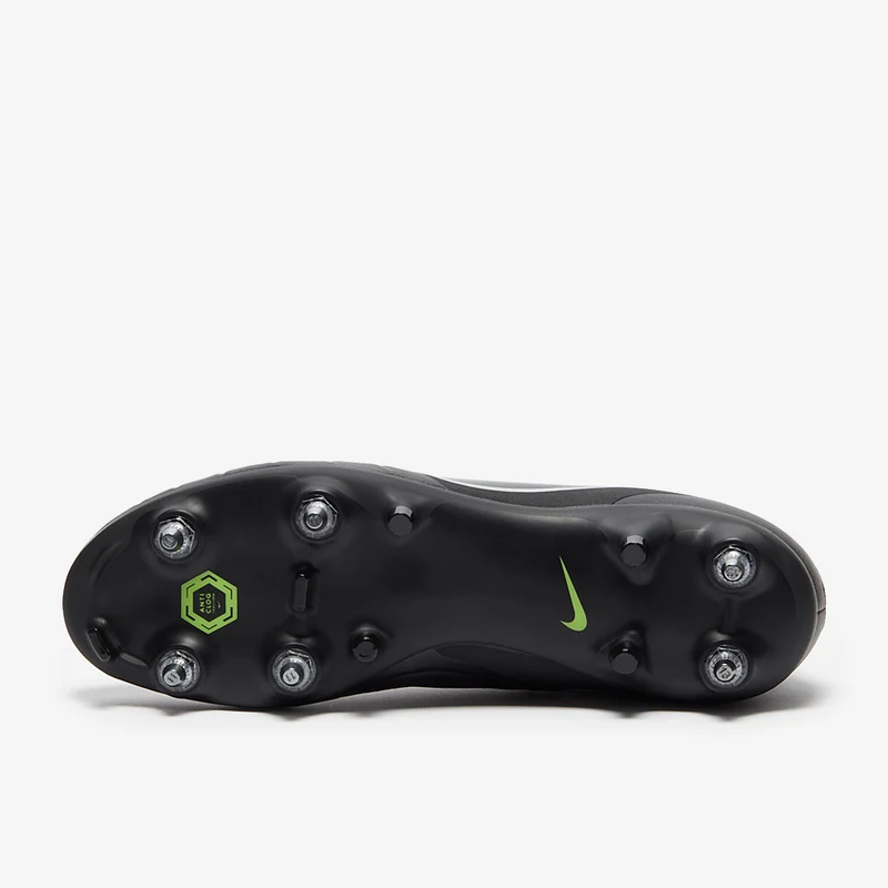 Nike Chaussure de foot basse à crampons pour terrain gras Ti