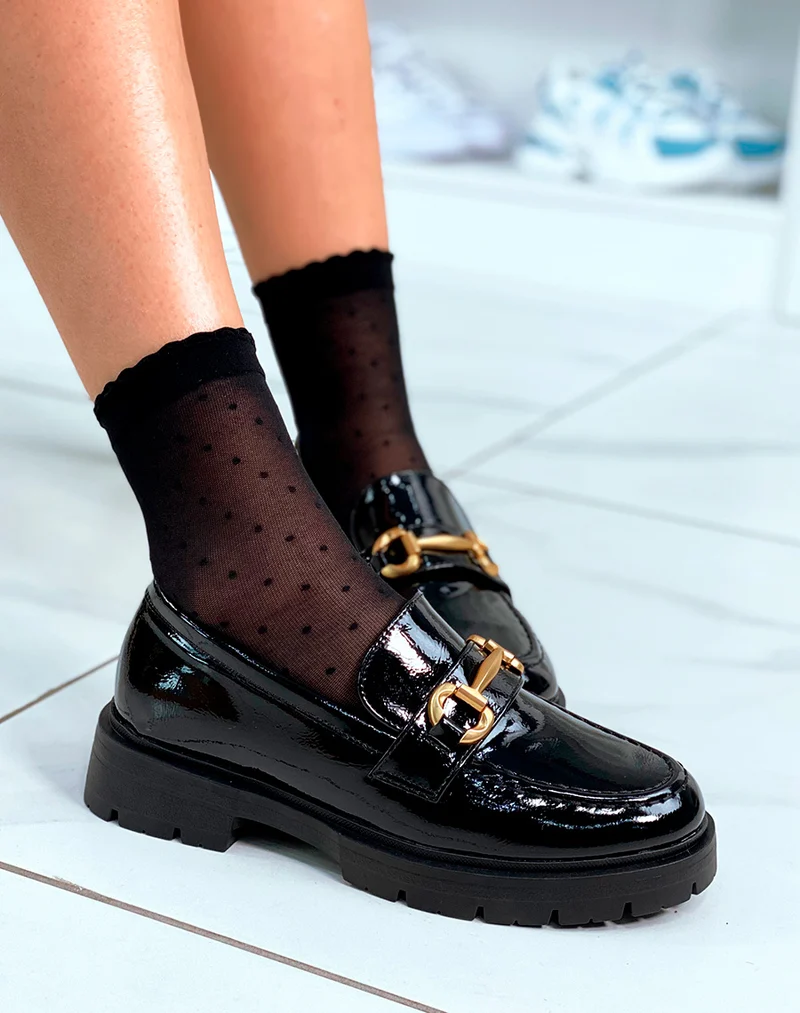 Mocassins noires vernies à détail doré pour femme