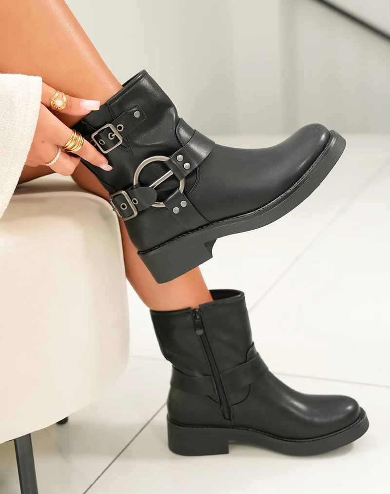 BOTTINES NOIRES TENDANCE ? MULTIPLES LANI?RES ARGENT?ES POUR FEMME