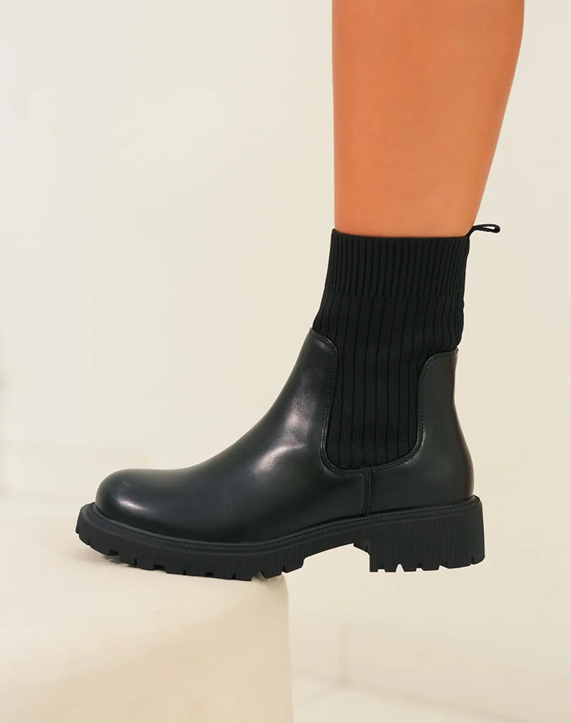Bottines chelsea bicolores effet chaussette - L'élégance au pied pour chaque femme