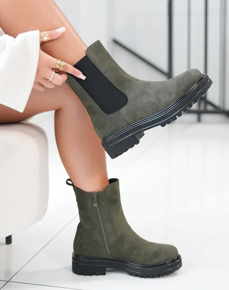 Bottines Kaki Chelsea en Suédine - L'Équilibre Parfait entre Style et Confort