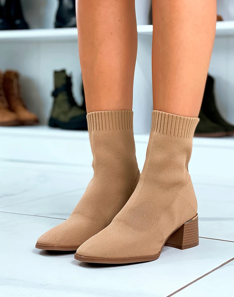 BOTTINES TENDANCE FEMME EN TAUPE CLAIR AVEC EFFET CHAUSSETTE UNIQUE