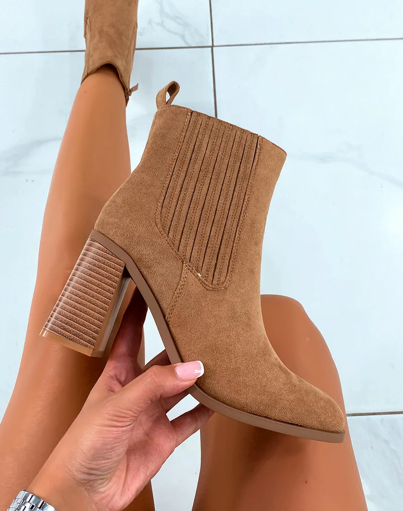 Bottines élégantes camel à talons effet daim