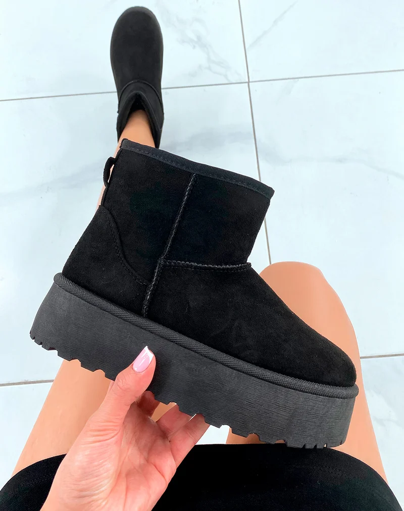 Bottines femme noires mi-hautes cocooning