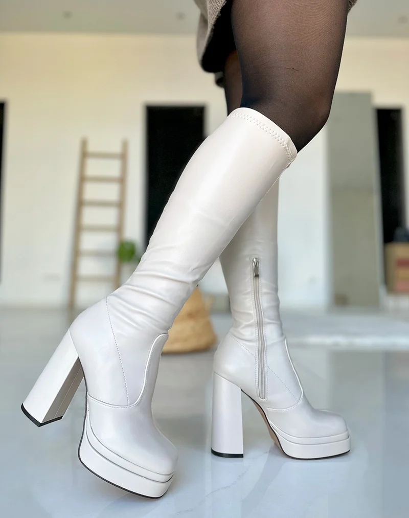 Bottes beiges effet mat à talon épais