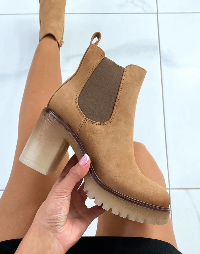Bottines chelsea camel à talon haut et plateforme crantée