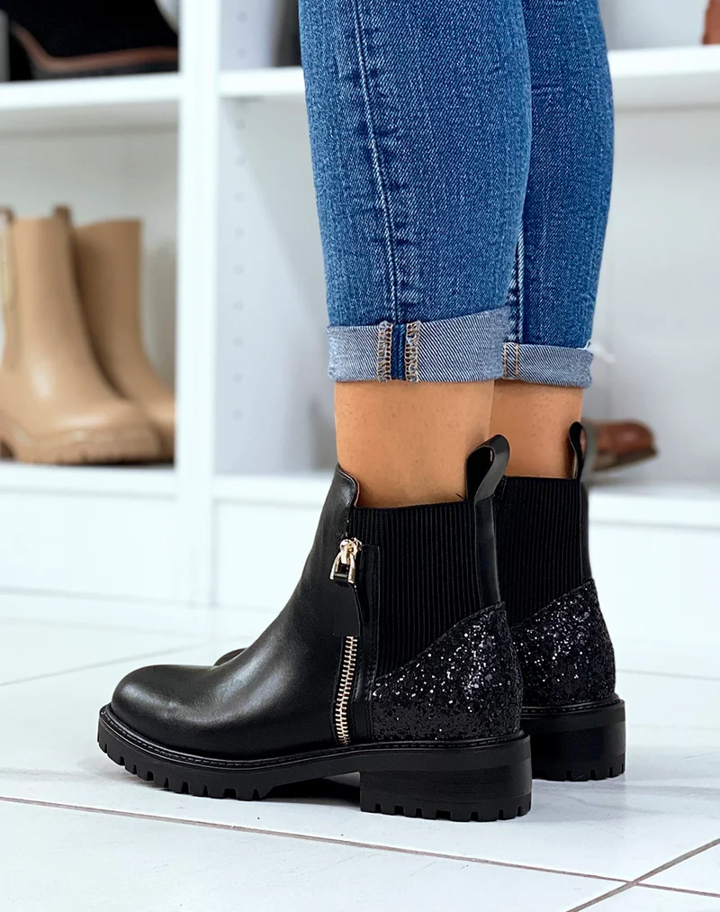 Bottines basses noires à détails pailletés