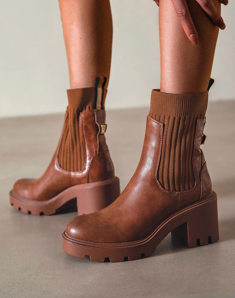 Bottines camel bi-matière style chelsea à talon