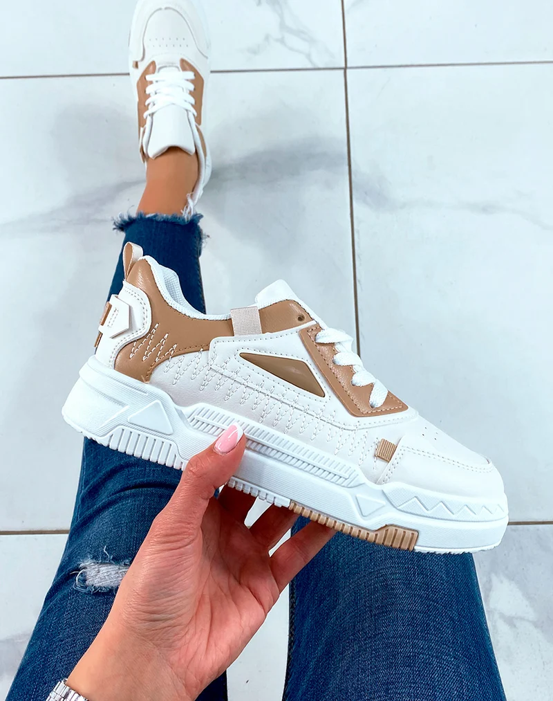 Baskets beige à lacets avec détail pour femme