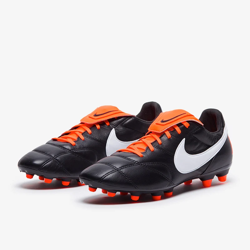 Chaussure de football à crampons pour terrain sec Nike Premi