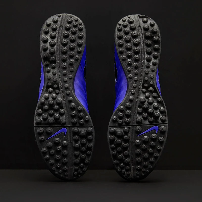 Chaussure de football à crampons pour surface synthétique Ni